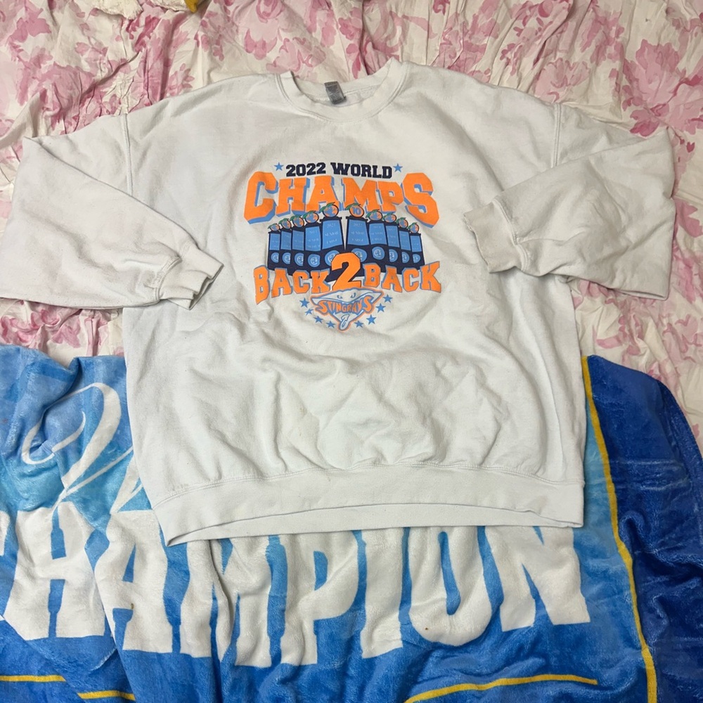 Orange 2022 worlds sweatshirt Xl